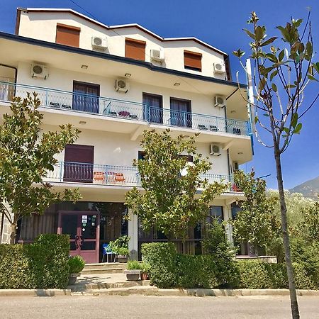 RAMIS Hotel&Outdoor Sports Center Përmet Buitenkant foto