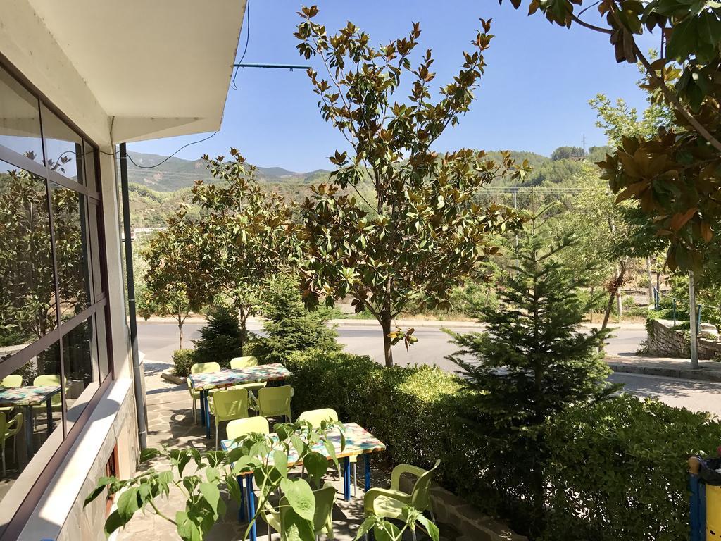 RAMIS Hotel&Outdoor Sports Center Përmet Buitenkant foto
